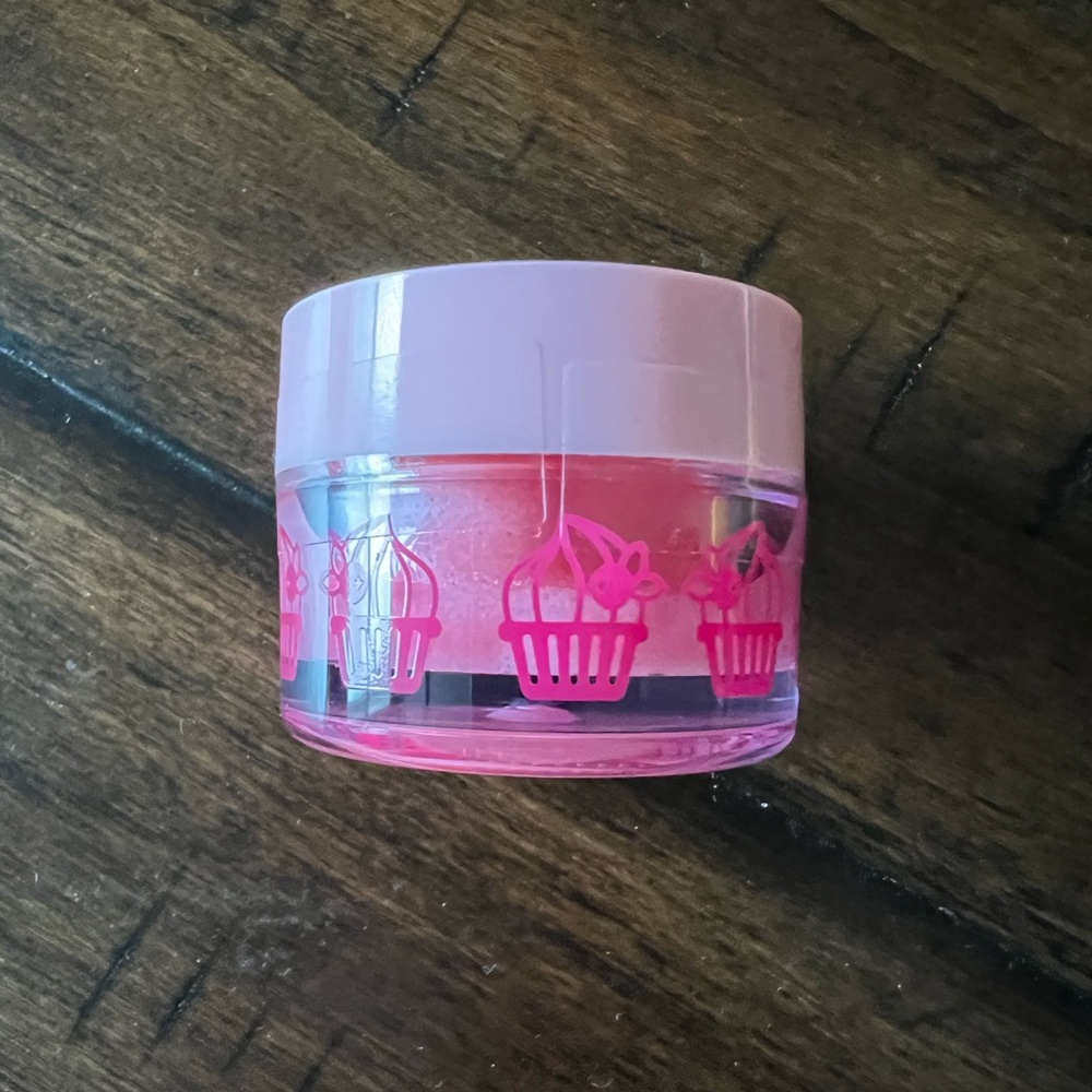 Bath & Body Exfoliating LIP SCRUB - 0.5 oz - Picture 2 of 3